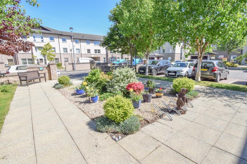 COMMUNAL GARDEN-2 EDIT.jpg