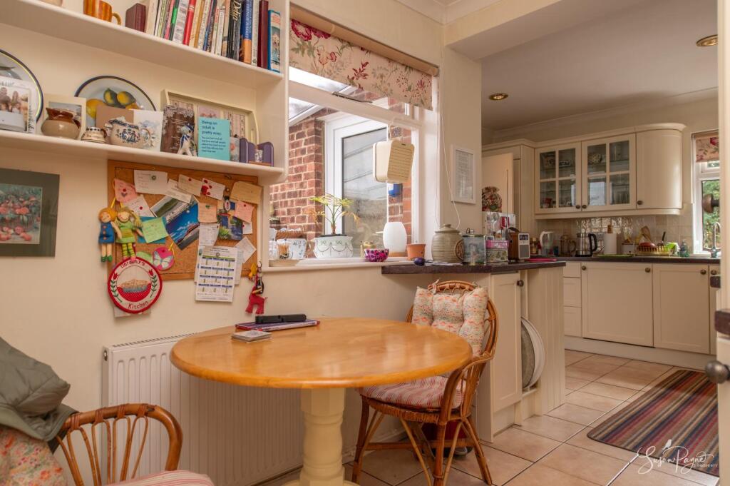 Kitchen - Breakfast Room