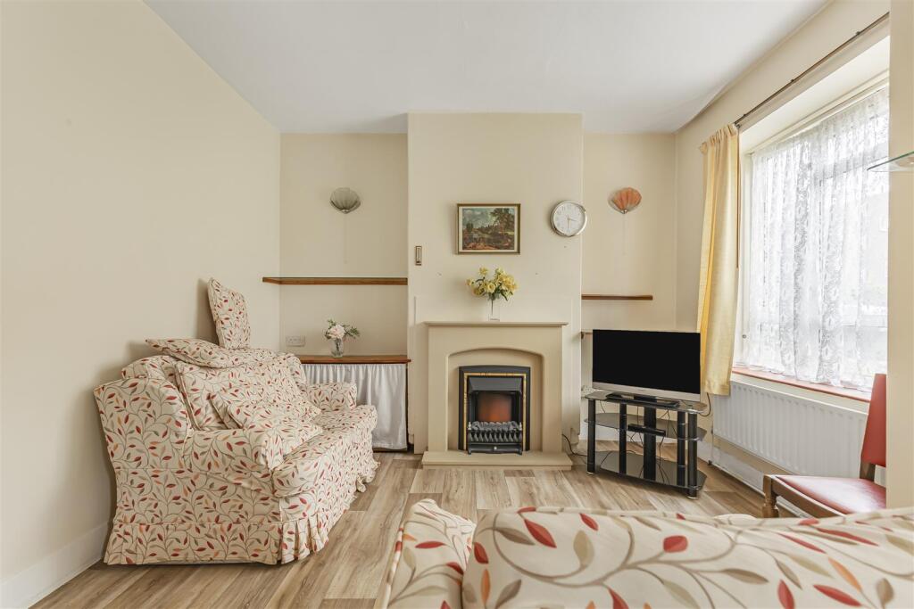 James_anderson-4__pembroke_house-sw15__8_.JPG