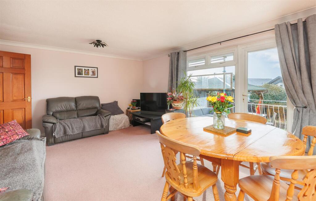 Sitting Room 1-2