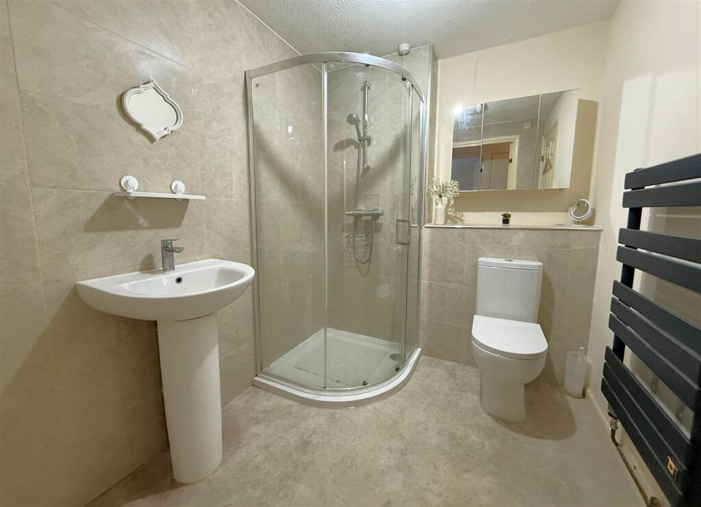 Shower Room.JPG