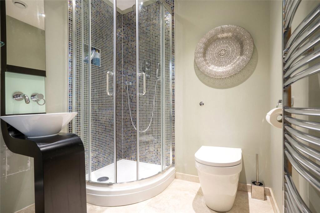 Ensuite To Bedroom 2