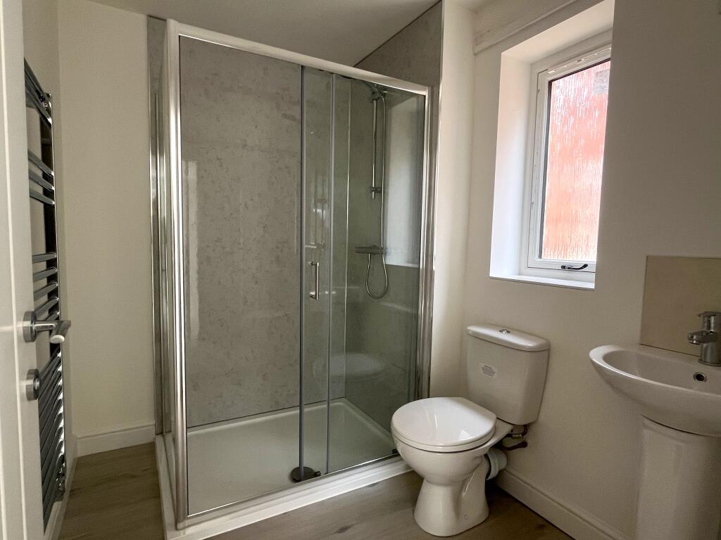 En-suite Bathroom