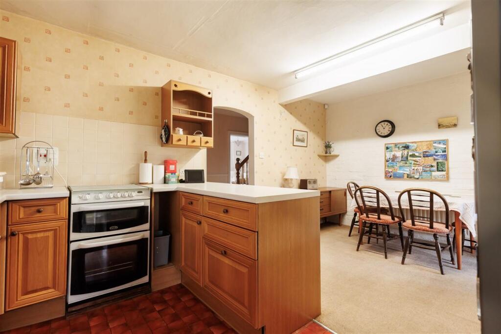 4 St. Johns Road  (12).jpg