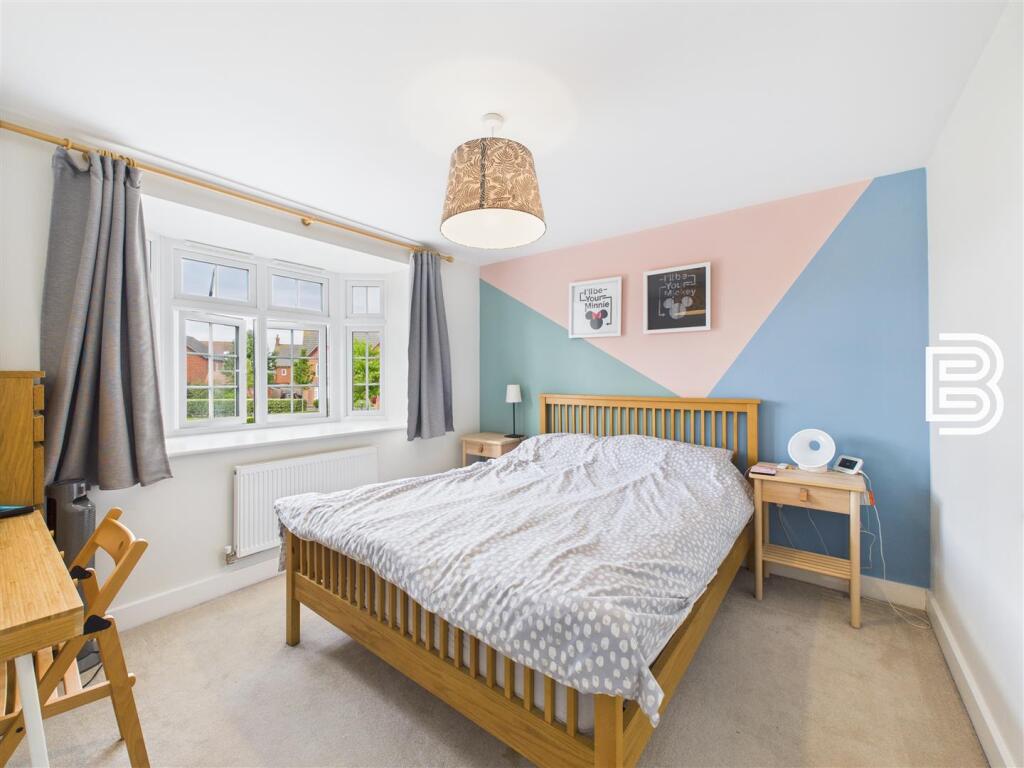 Bedroom 1 (1).jpg