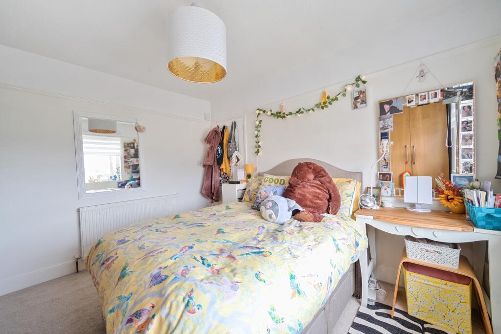 1359792-12-68dfcd2ab1d8f-ARW-1