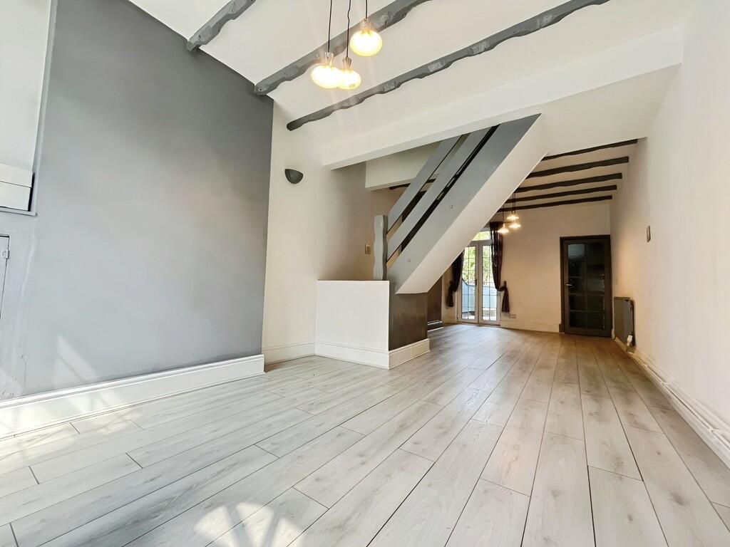 616c4bcd-WhatsApp...