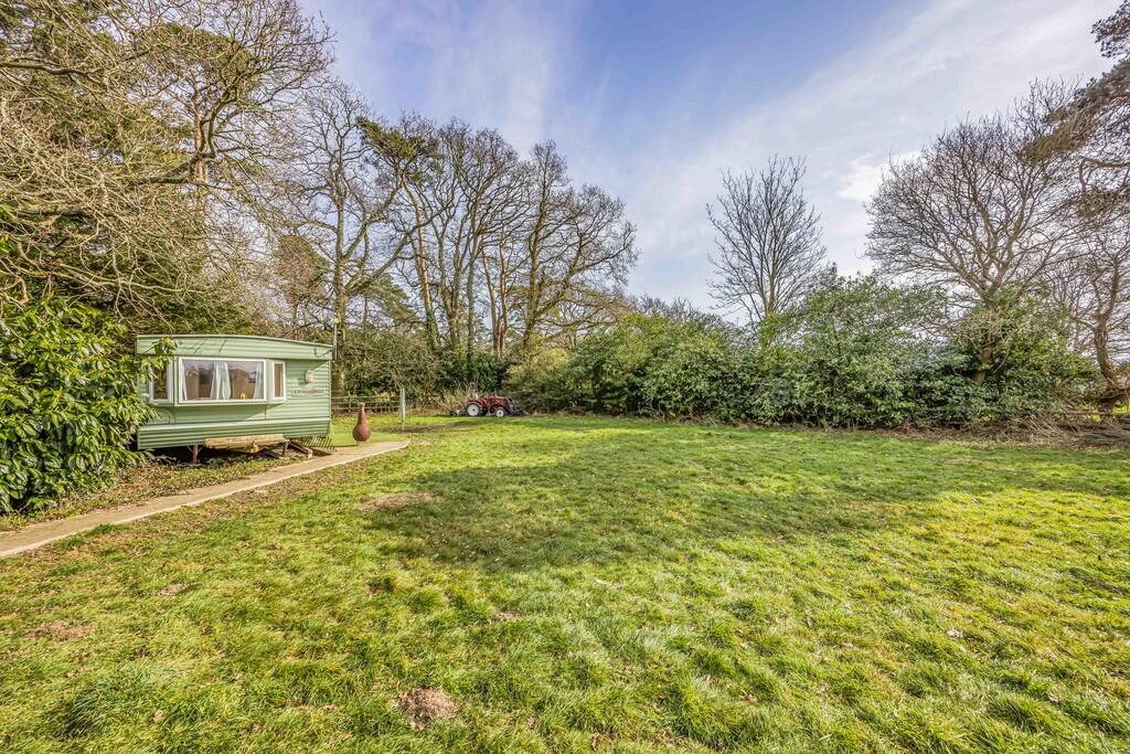 Sunnycroft, North...