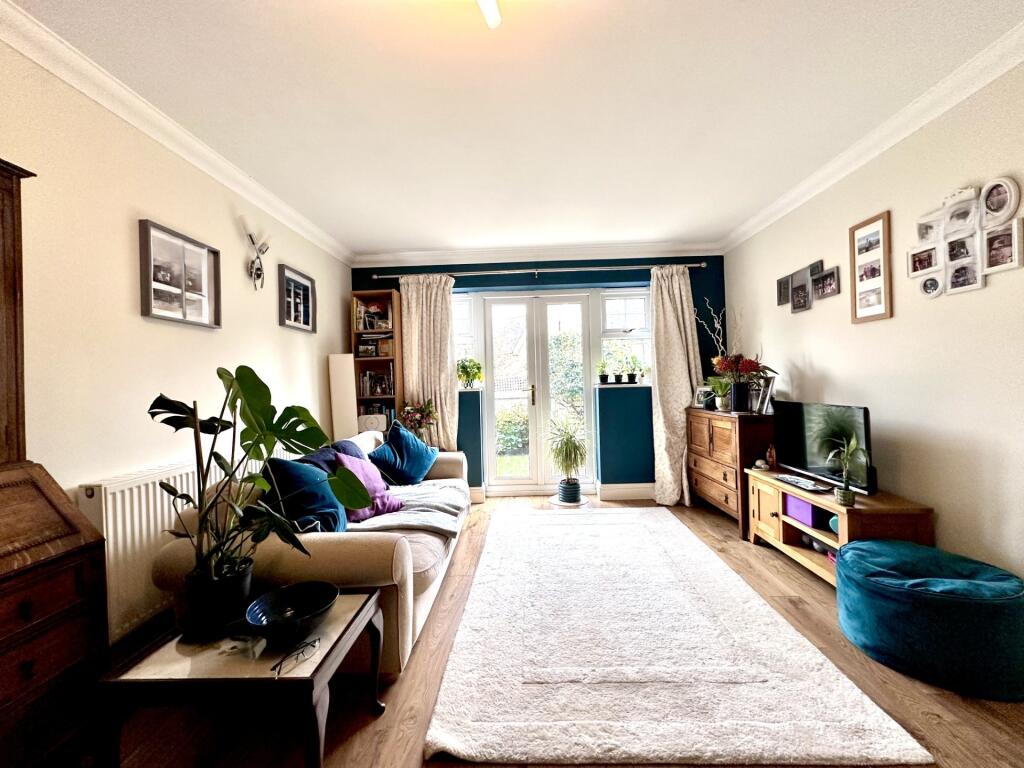 Lounge 2
