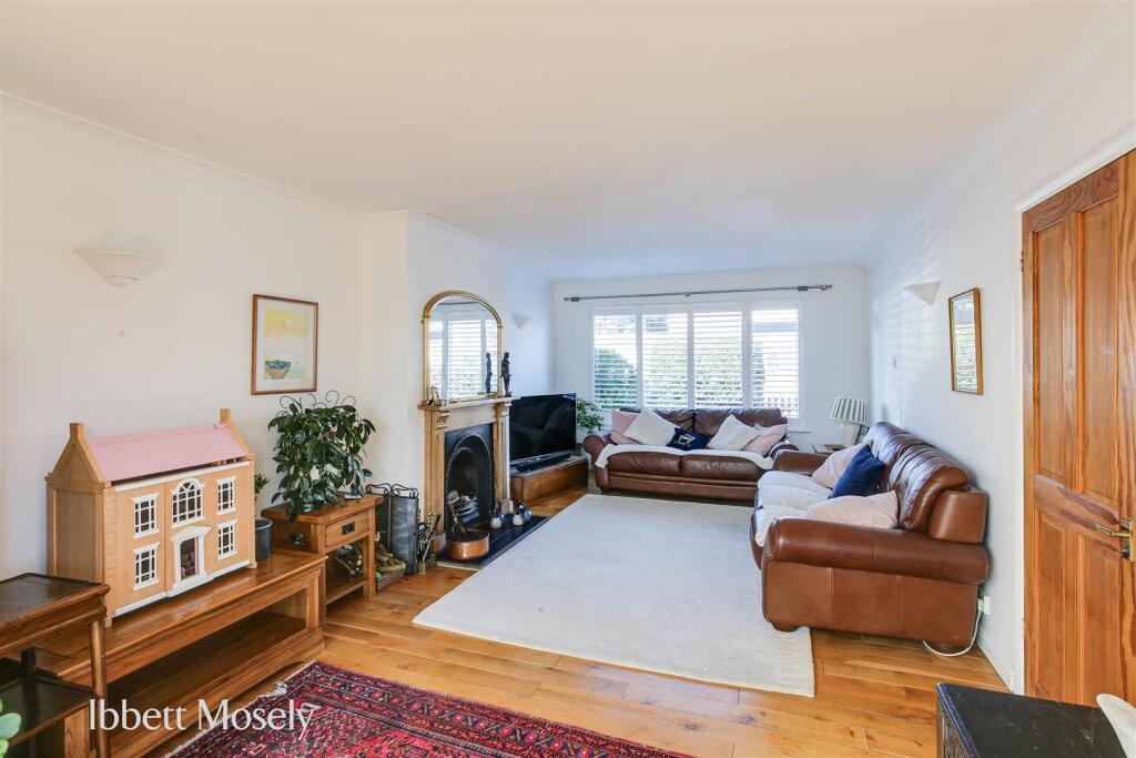 5 Reception Room.jpg