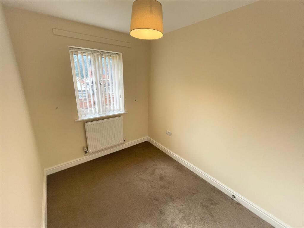 Bedroom 3.jpg