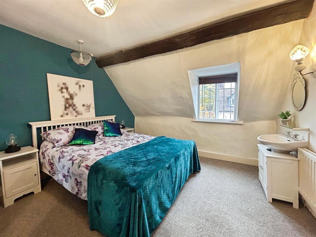 ae03cf72-3-4A26-B571-8DDDAA9E4D0A-1483-00000104235