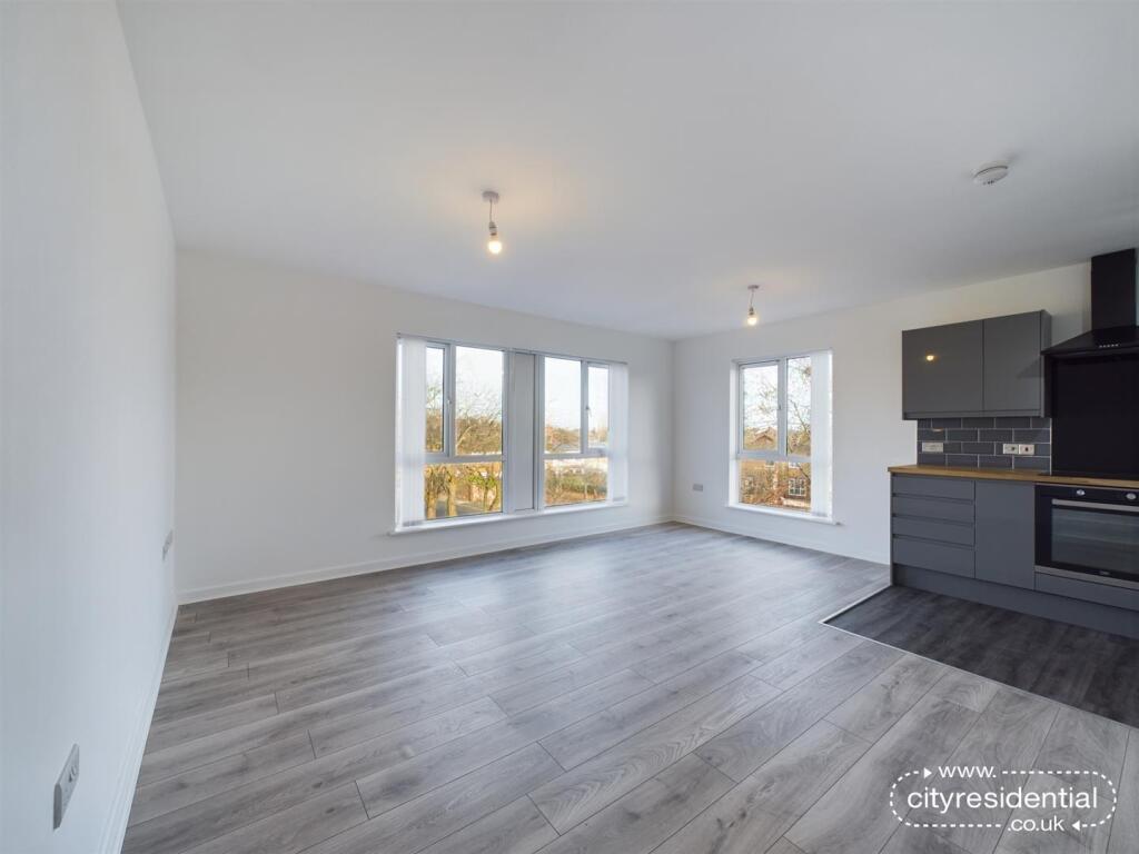 Living/Dining Room.jpg