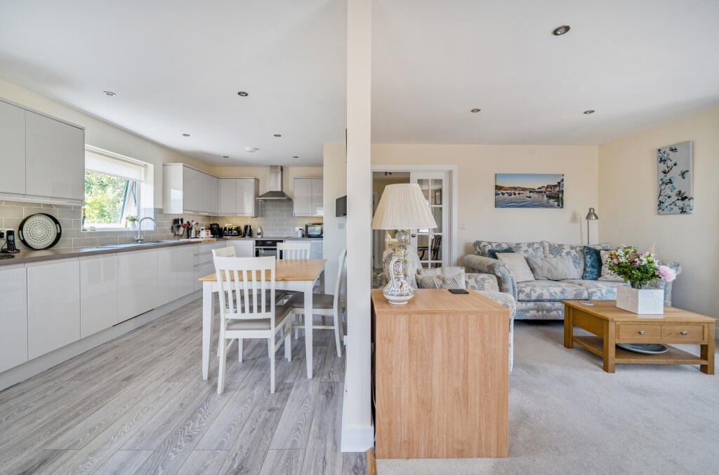 1321687-17-686fac...