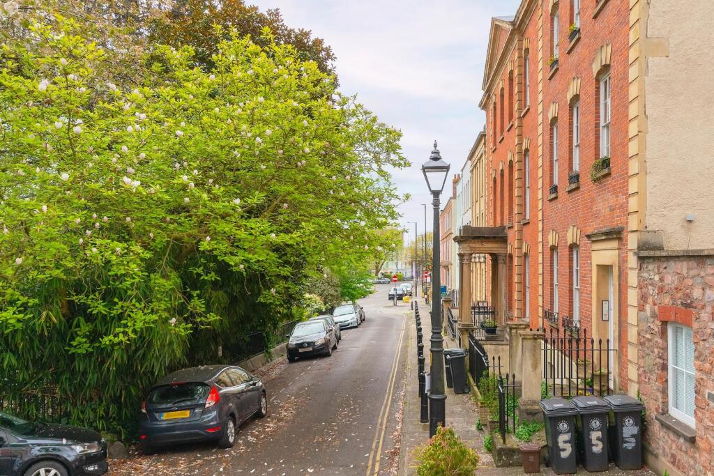 GF5FDSHS - External A.jpg