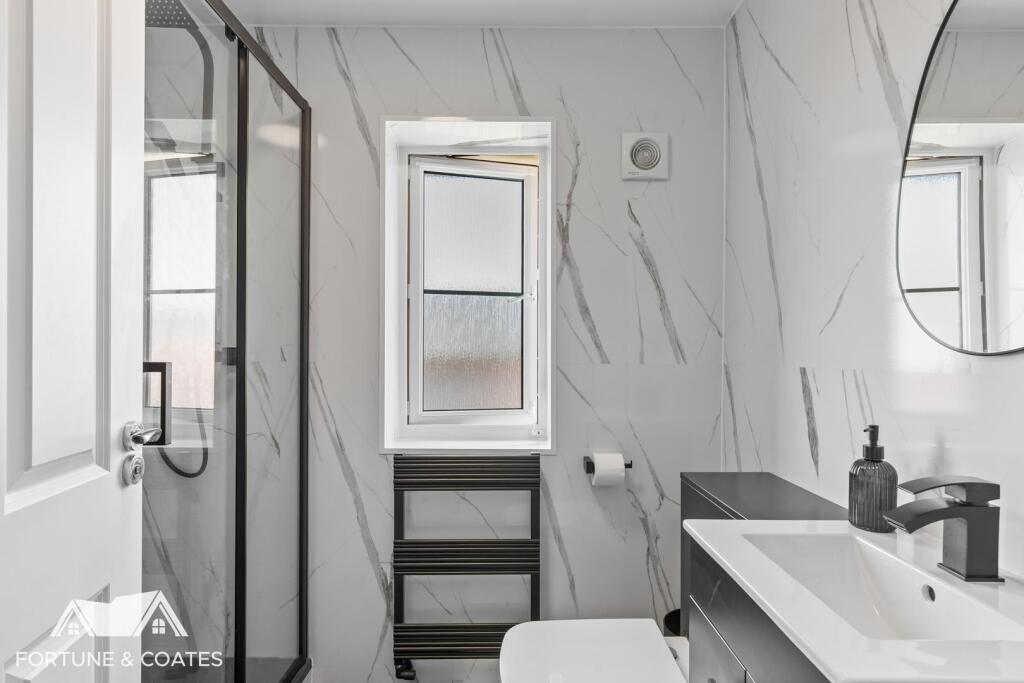 bathroom wagtail.jpg