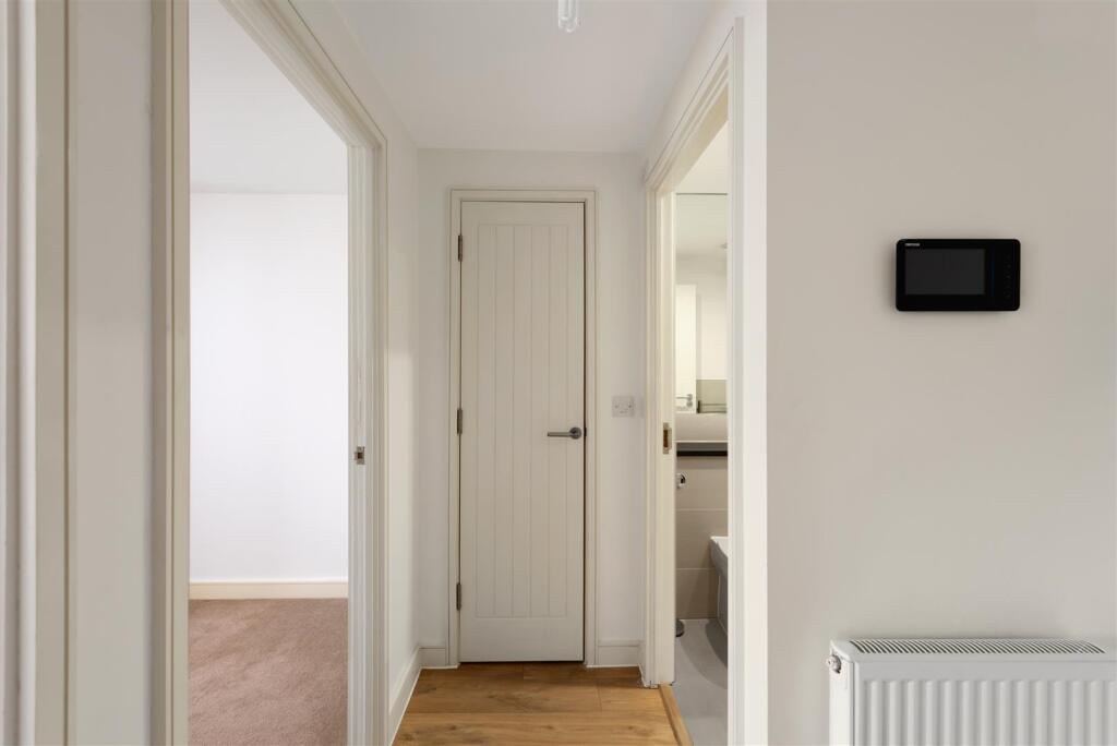 Flat 2 Applewood House_04.jpg