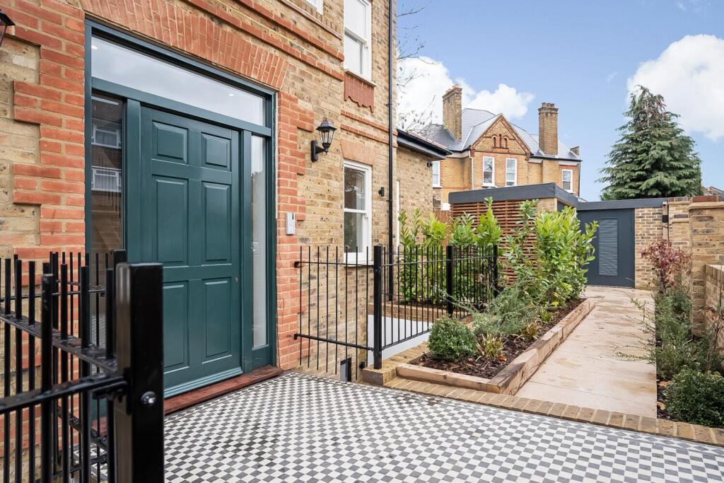 9. Communal front.jpg