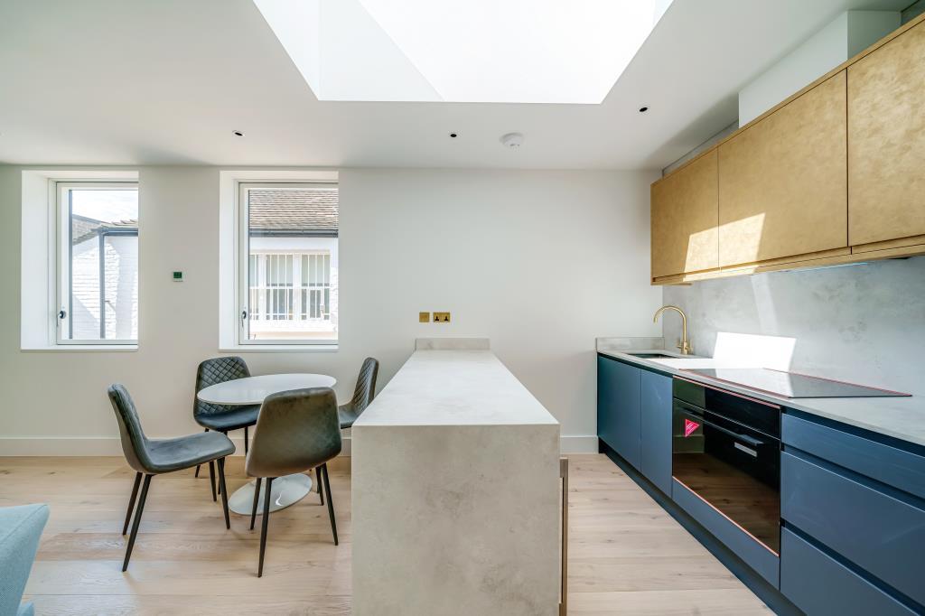 Kitchen/Dining Area