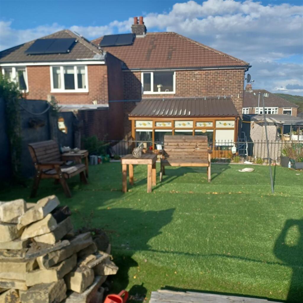 Rear Garden 1.jpg