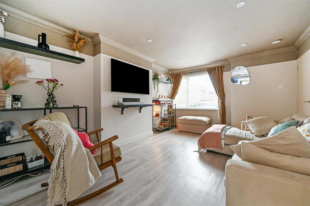 Living Room.jpg