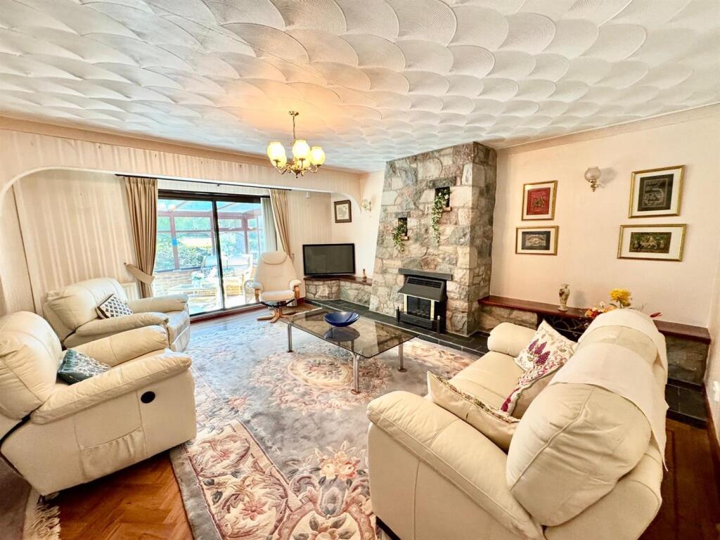 PHOTO-2025-06-10-15-00-38 (16).jpg