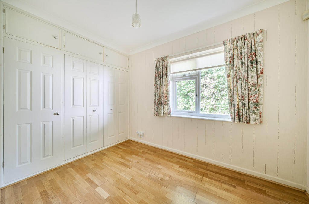 1350791-12-68c2ec...