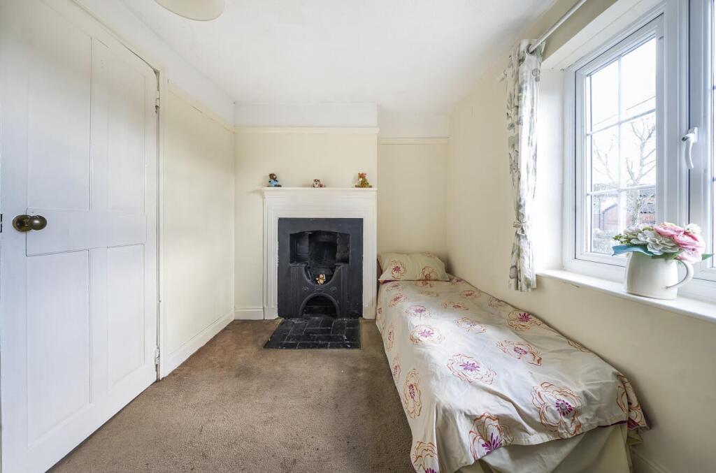 5 Church Walk, Barby