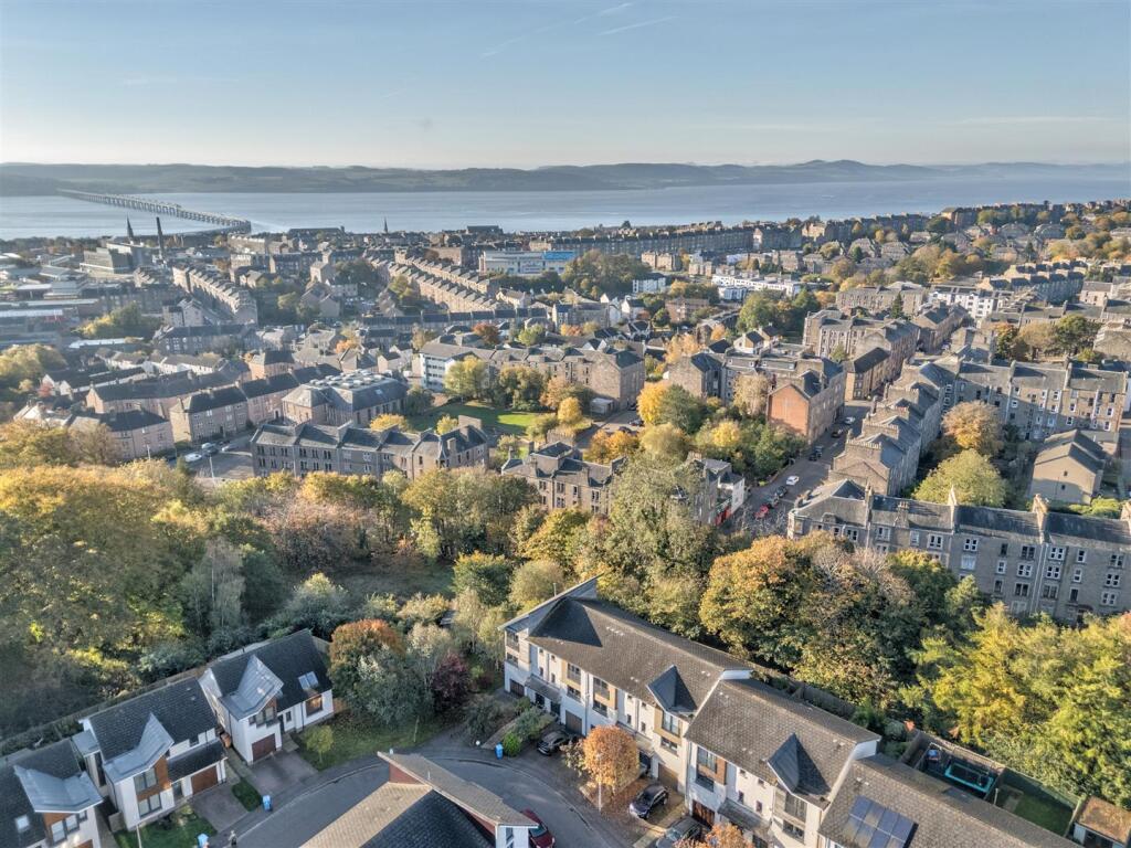 15 Dudhope Gardens Dundee-27.JPG