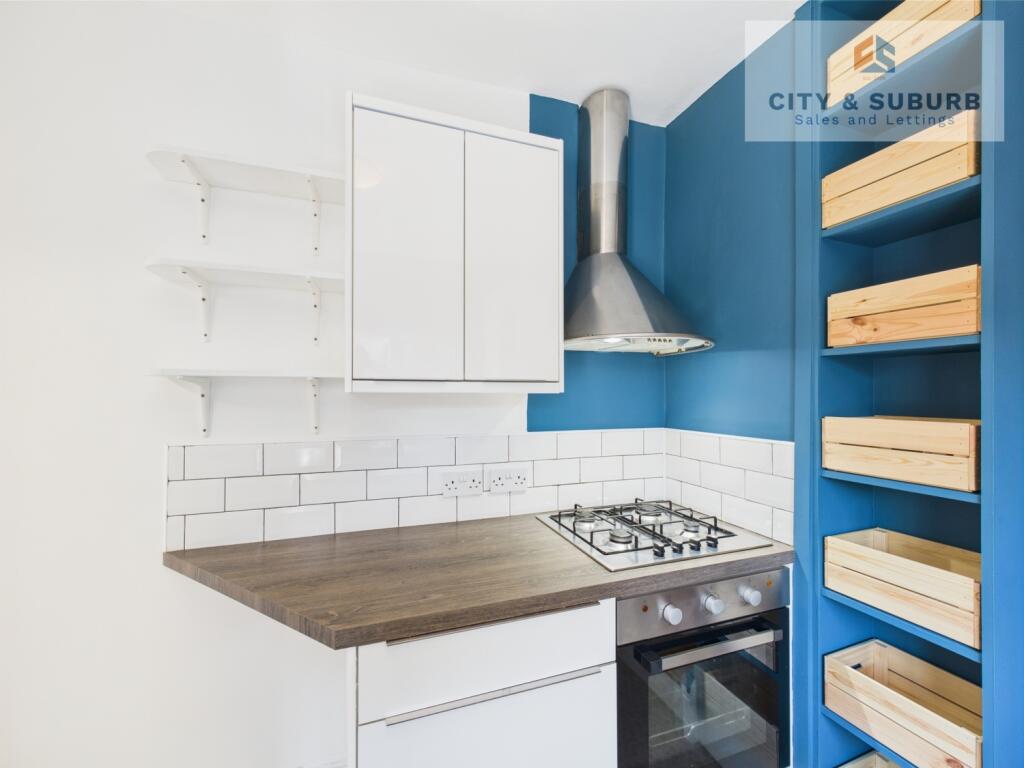 CAM01351G0-PR0158-STILL006