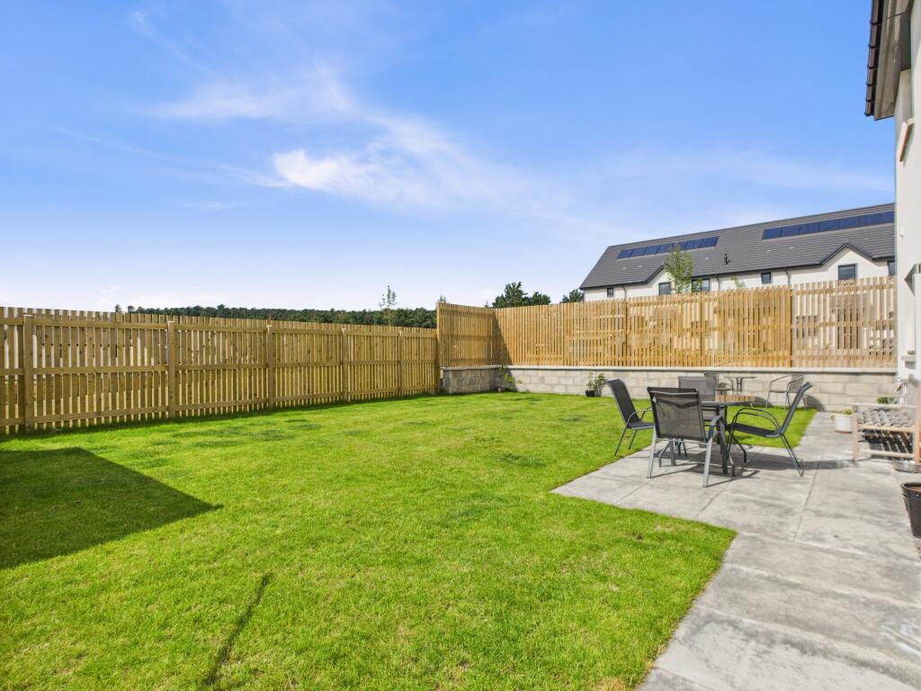 CAM03481G0-PR0111-STILL033