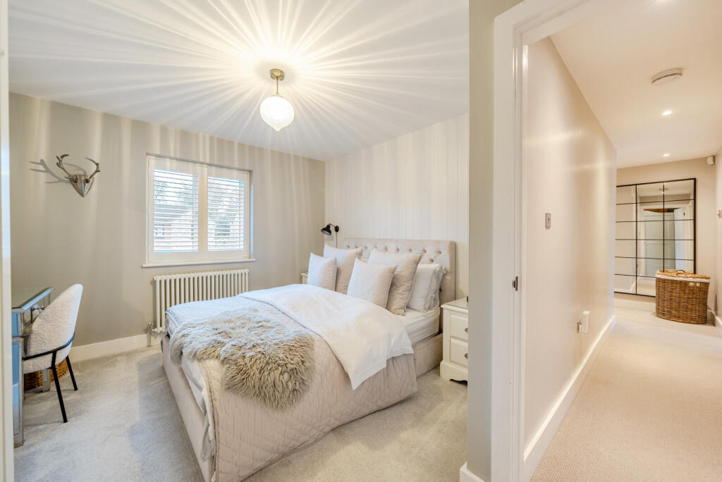 1383560-29-691f34...