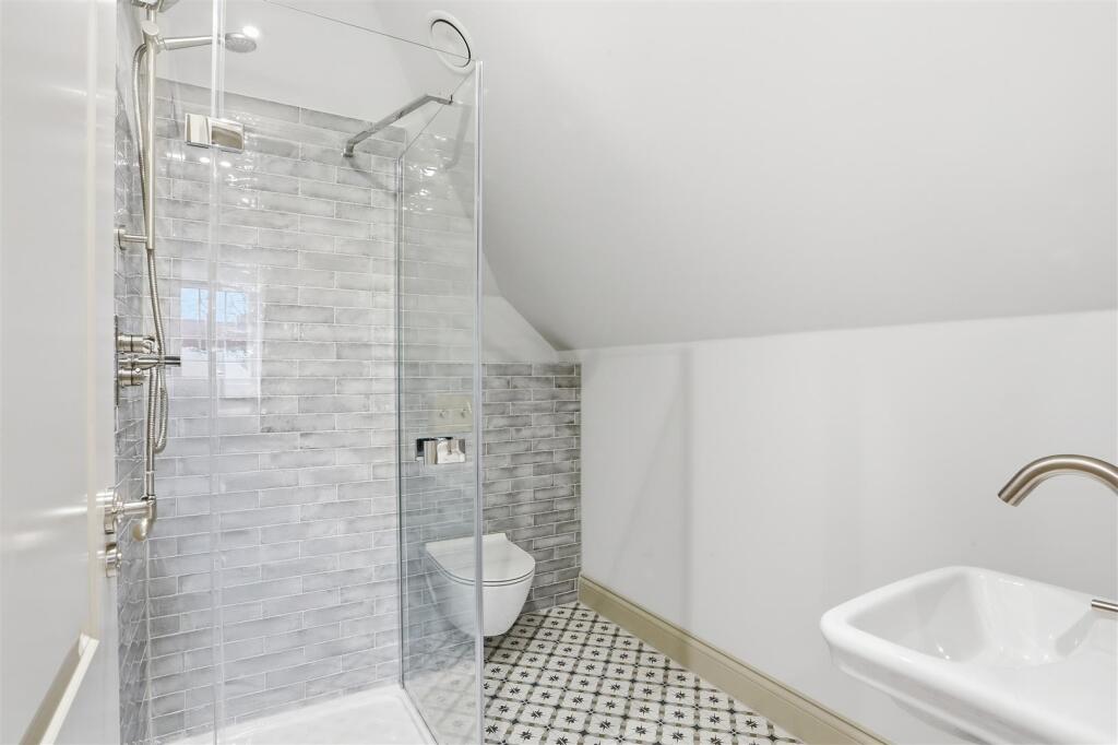 1578342896 - 5 Amberwood Grove -52.jpg