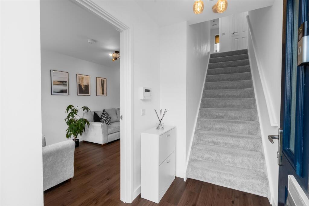 hallway-2.jpg