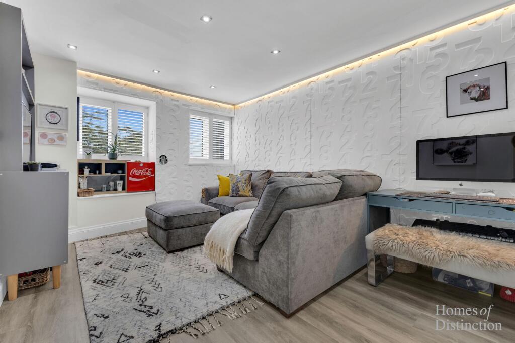 Family Room/Bedroom 5