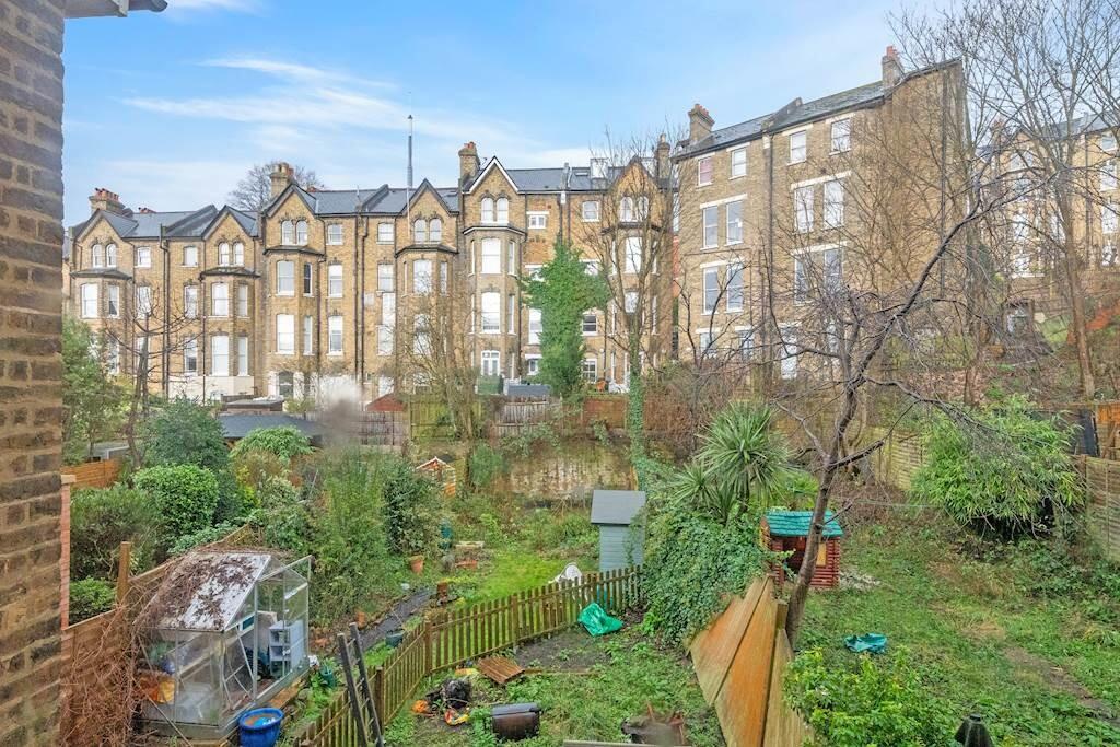 12-7fa481974 - HG...