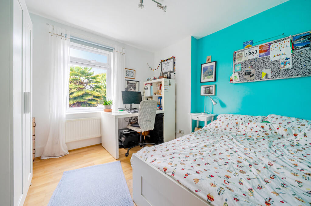 1364080-12-68f8a0...