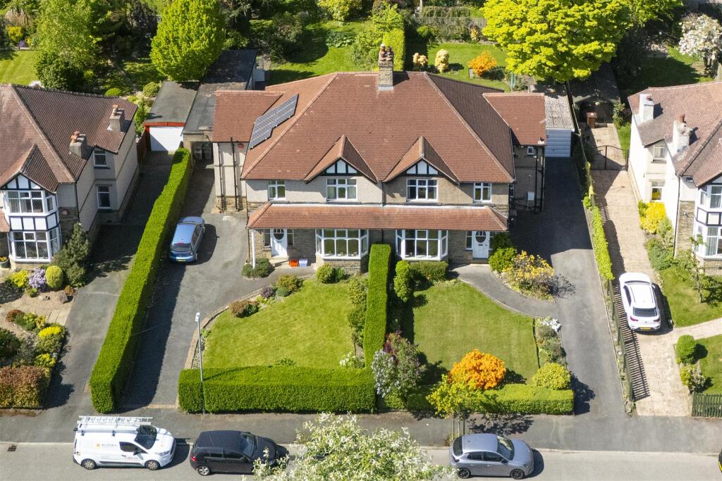 Bramleys Estate Agents - Le Marchant Avenue - Lind