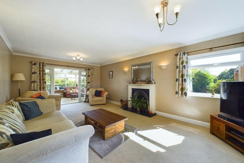 CAM01689G0-PR0418...