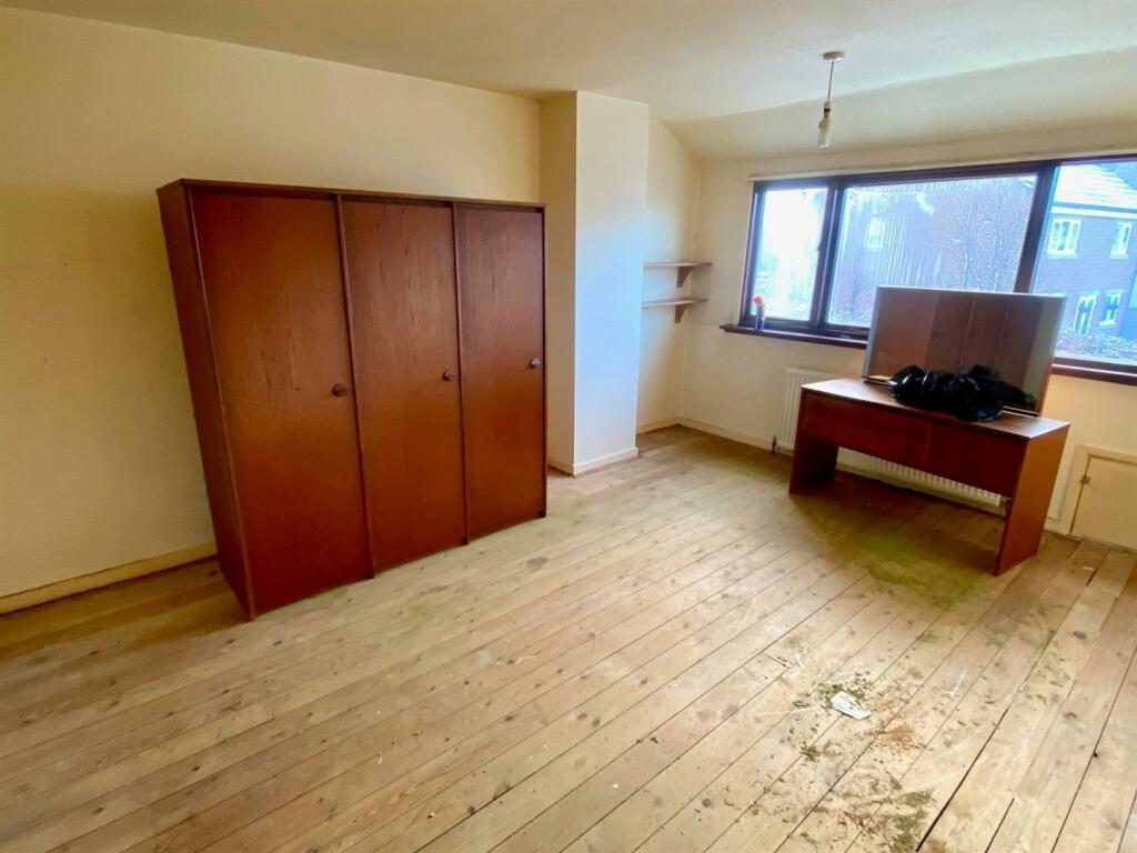 gregory springs mount 1 bedroom 1.jpg