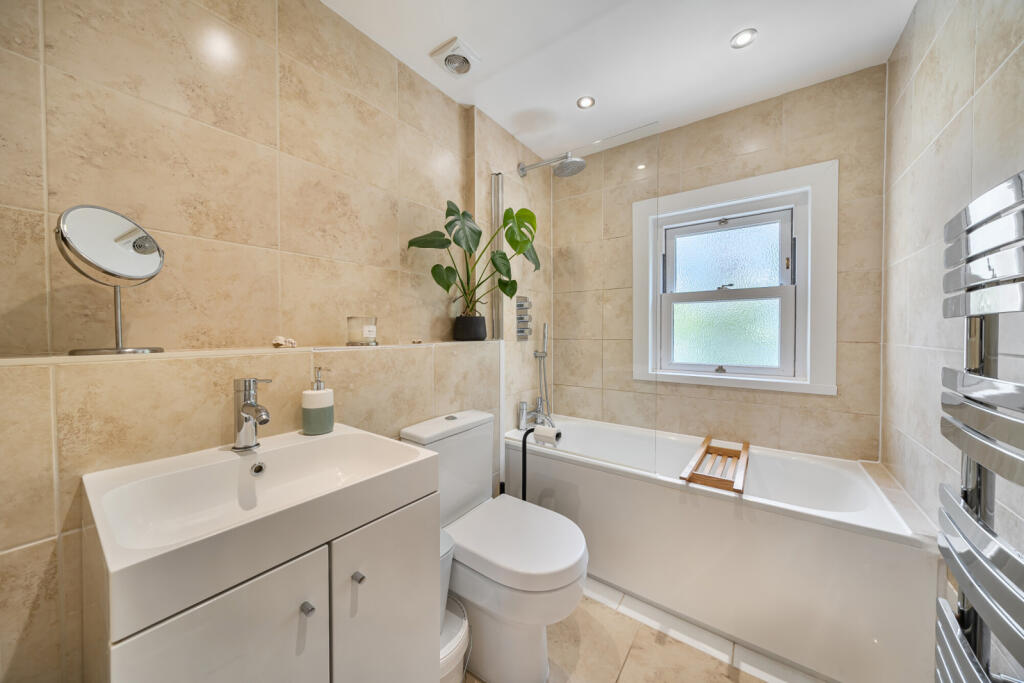 1340983-8-689dfa7...