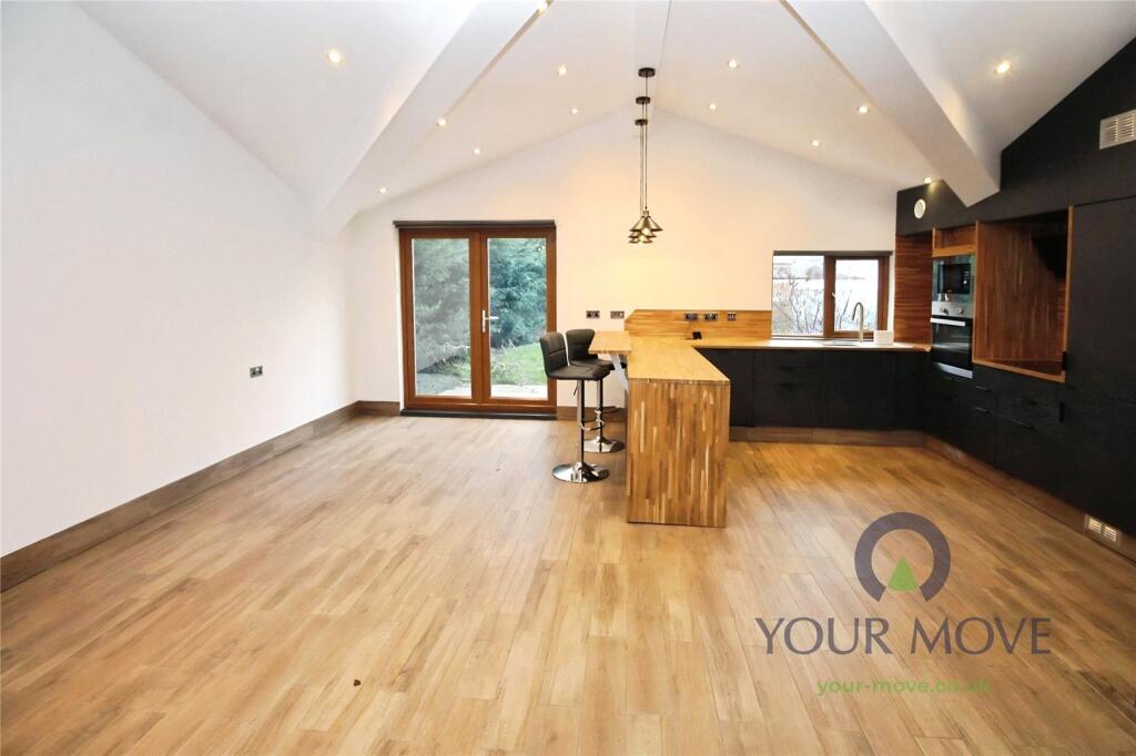 Lounge/Kitchen