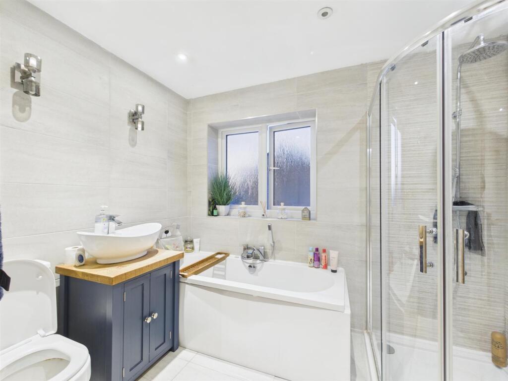 10 Chestnut Avenue Photos (2).jpg