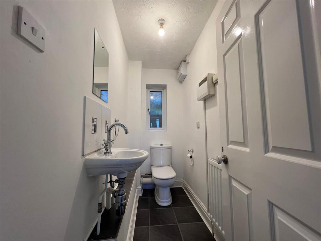 Downstairs Cloak Room.jpg