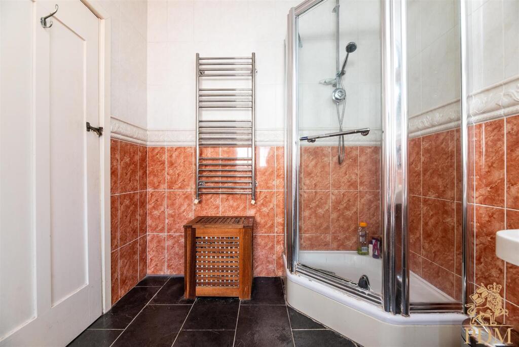 12a Thorncliffe Road (47 of 51).jpg