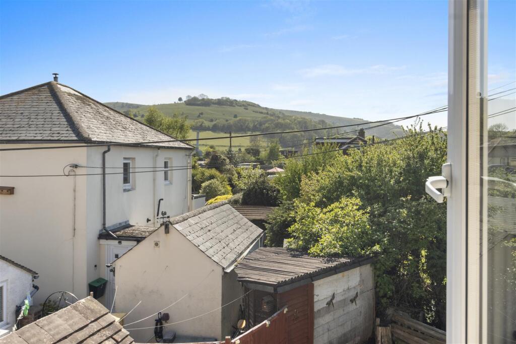 bedroom two outlook.jpg