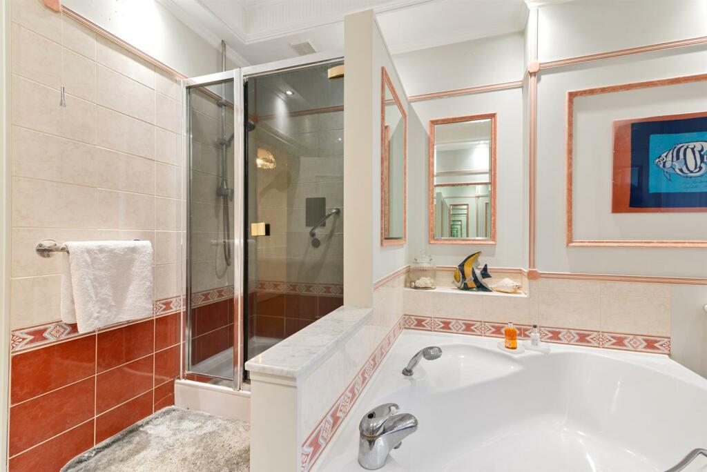 17-96 Graham (17).jpg