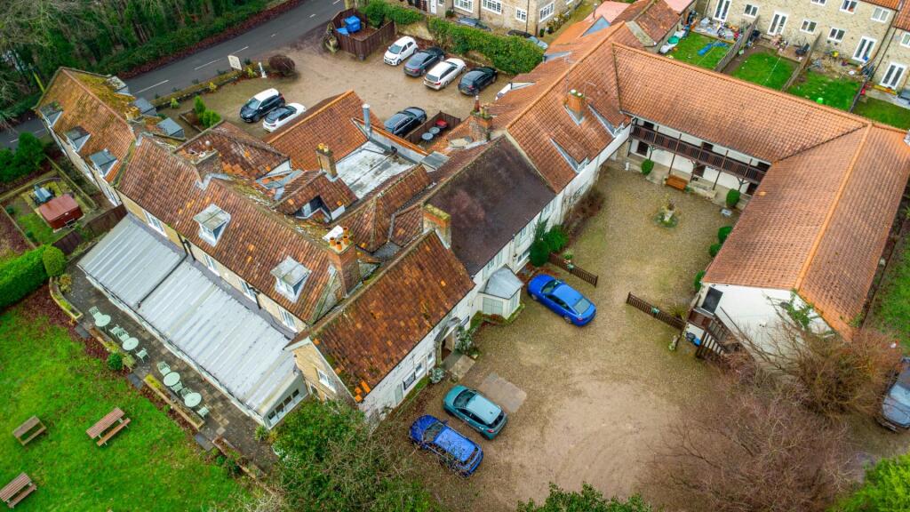 24235 East Ayton Lodge Hotel-067.jpg