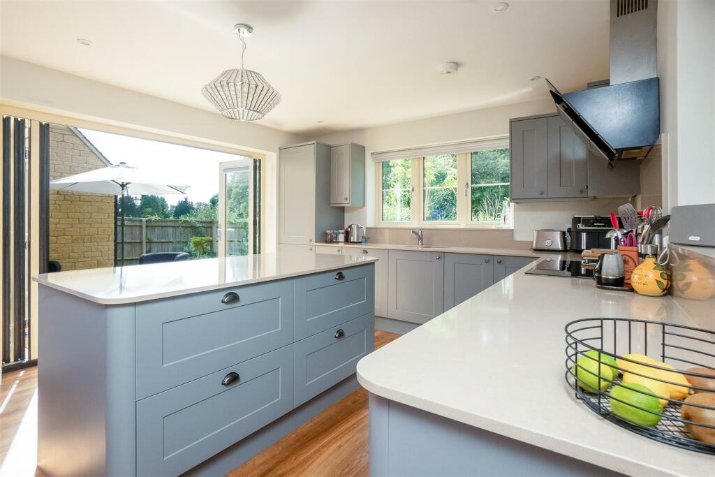 1 Graces Court-6.jpg