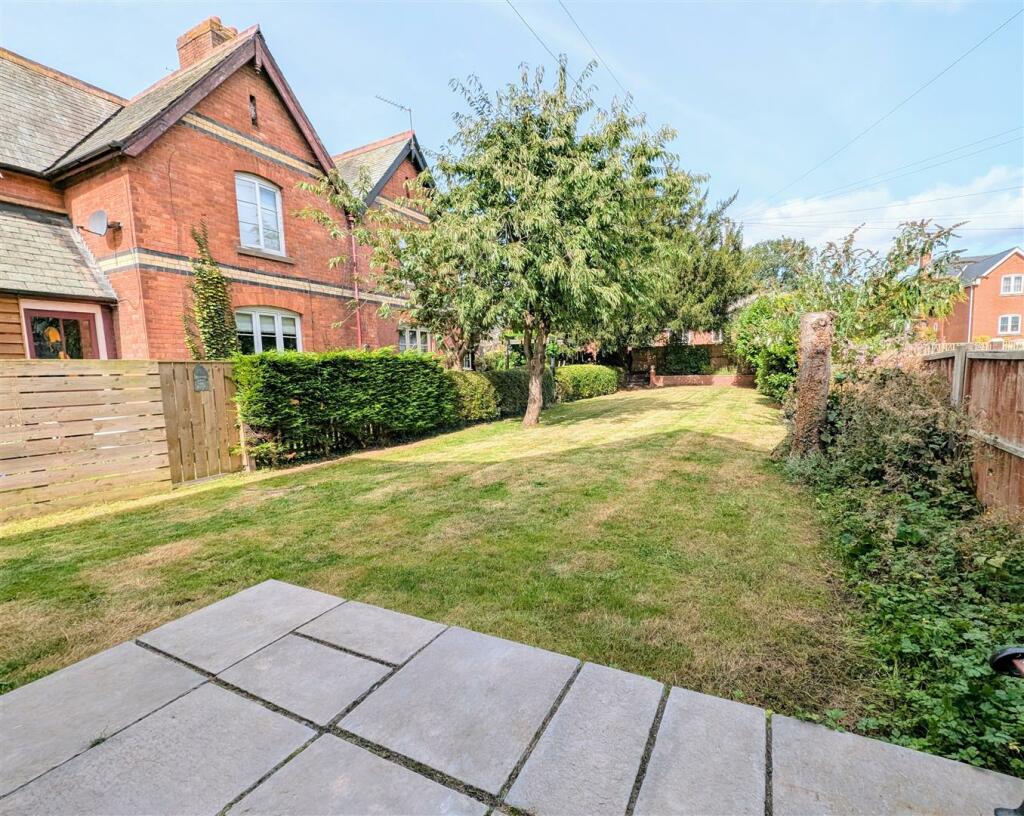 front &amp; rear  (1).jpg